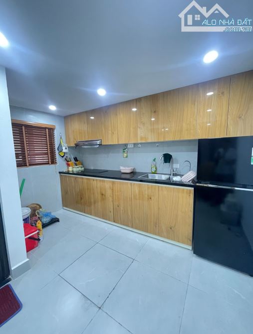 Bán nhà cạnh học viện tài chinhsm dân xây, gần phố, thoáng sáng 5 tầng bề thế, giá tốt - 5