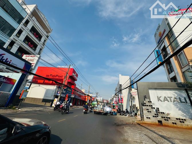 Lô đất 145m² (5m x 29m) đường liên khu 2-5 Lê Văn Việt  đường oto thông 9 tỷ 5 - 8
