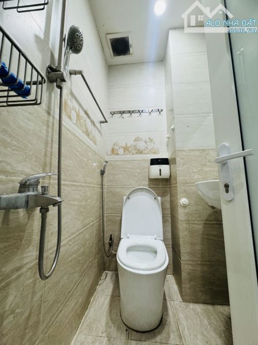 NGUYỄN THỊ TẦN P2Q8 - 5 TẦNG - 7.05 TỶ TL - HAI MẶT HẺM - KHÔNG QUY HOẠCH - 6