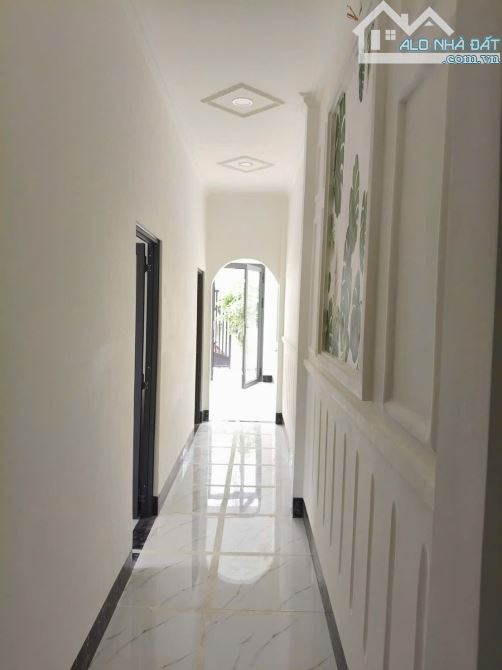 Nhà đẹp phường Long Châu cách trung tâm hành chính 300m - 6