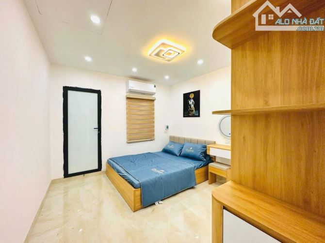 GIÁP BÁT 25M² HƠN 5TỶ - NHÀ ĐẸP Ở LUÔN FULL NỘI THẤT - VÀI BƯỚC RA MẶT PHỐ -MT THOÁNG SÁNG - 6