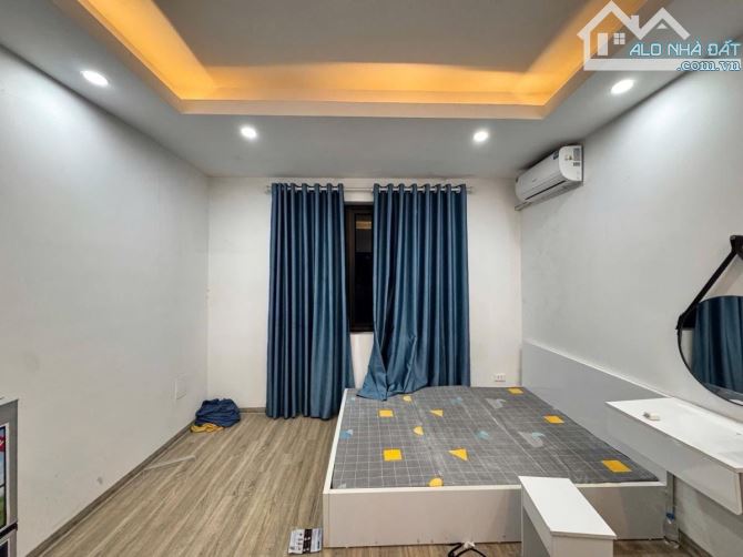 Hot! Bán CHDV Trần Cung Cầu Giấy- Gần Phố- Ngõ Ba Gác Đua- 2 Thoáng- 50M2 - 5 Tầng-9.4 Tỷ - 6