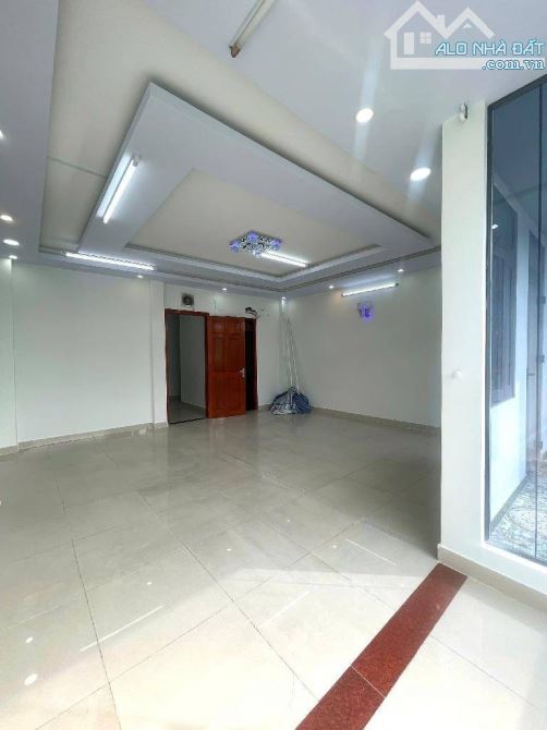MẶT TIỀN ĐƯỜNG KINH DOANH SẦM UẤT KHU TÊN LỬA  CÓ VỈA HÈ  6 x 16 , GIÁ 14 TỶ TL - 6