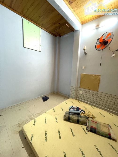 NC4, Ngay emart Phan Huy Ích, 5x16M, Vuông vức, 6 tỷ 75 - 6