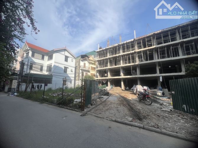 BÁN 6 CĂN NHÀ PHÂN LÔ TẠI TƯ ĐÌNH - LONG BIÊN  DT 71 M , 7 TẦNG - THANG MÁY - Ô TÔ - 6