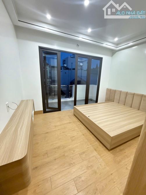 Lê Lợi - Nguyễn Hữu Tuệ - 4 Tỷ 350 - 4 Tầng - 51m2 - 6