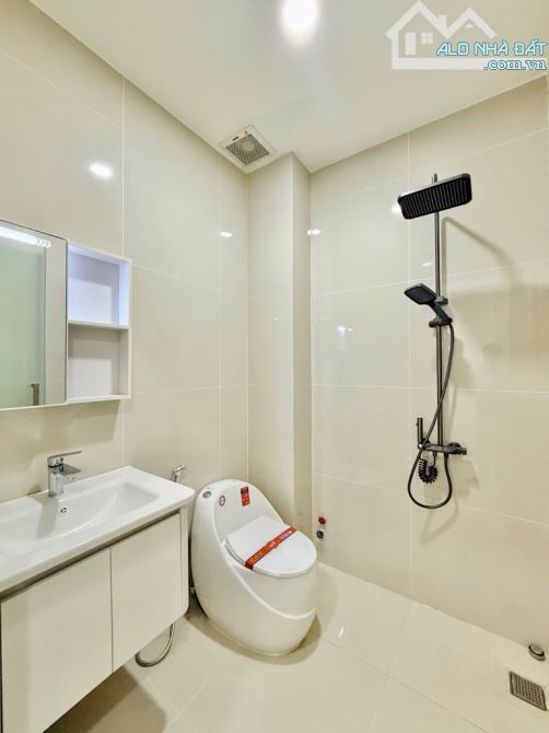 🔥HẺM 8M,THANG MÁY- 2 Ô TÔ NGỦ TRONG NHÀ, KHU VIP GV, QUANG TRUNG DTSD 321M², 6 TẦNG - 6