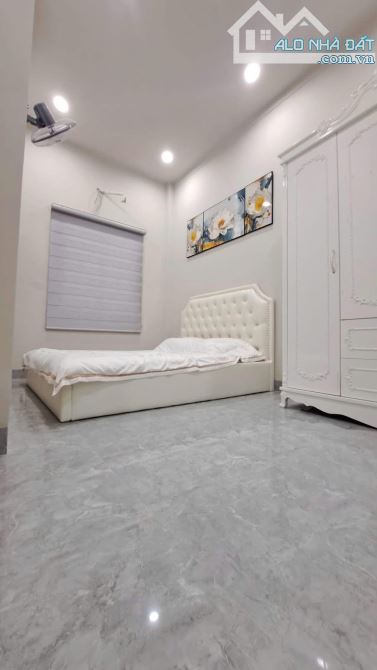 NHÀ ĐẸP 1 MÊ MỚI 98%, FULL NỘI THẤT HẺM 128 ĐỒNG KHỞI, BÁN GẤP GIÁ TỐT 3,95 TỶ - 6