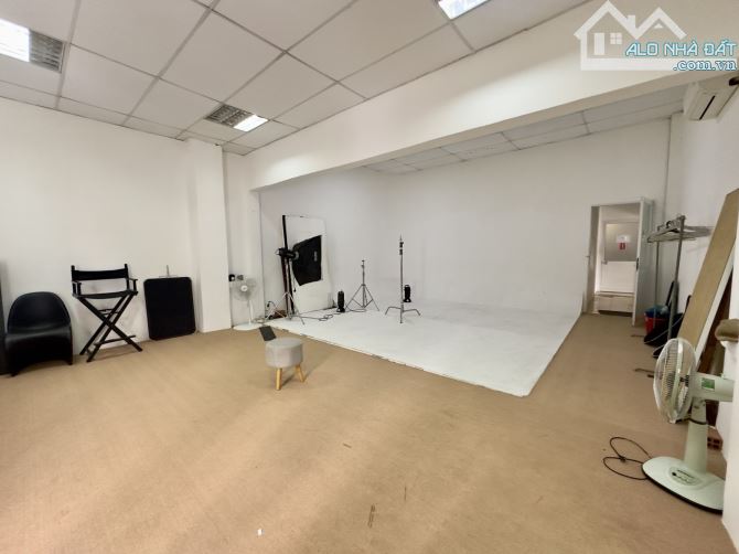 Bán Nhà DT lớn 290m2 Lý Thường Kiệt, P15, Quận 11 ngay Khu Thiên Phước giá chỉ 4x TỶ - 6