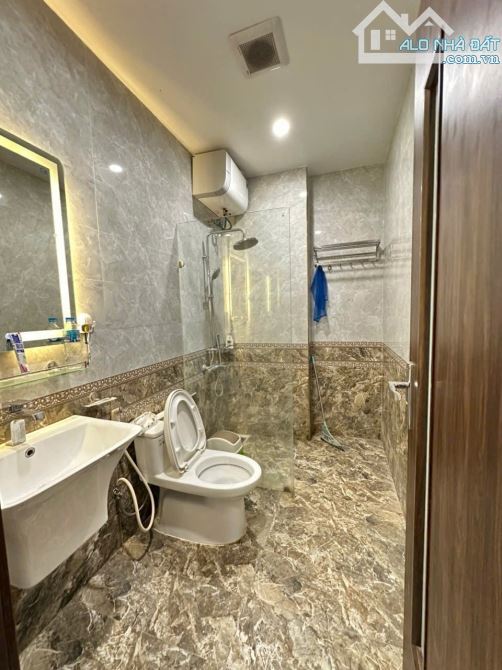 Bán căn hoàn thiện có thang máy Hoàng Huy Mall , DT 78m , mt 5m giá bán 13,2 tỷ - 6