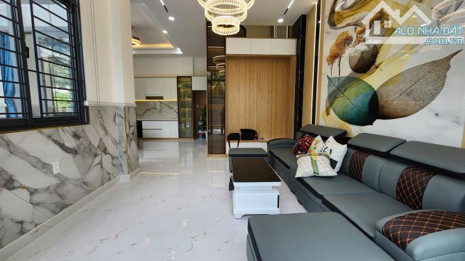 CĂN GÓC SIÊU ĐẸP 200M RA NGAY HÀ HUY GIÁP, Q12 - 3 TỶ NHẬN NHÀ - 6
