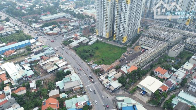 Nhà phố 4 tầng Bcons Uni Valley: Vừa ở, vừa kinh doanh sầm uất dưới chân 8.000 căn hộ - 4