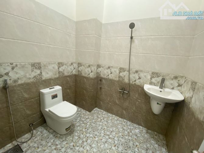 BÁN NHANH nhà 3 tầng, DT đất 200m2, MT Nguyễn Diêu, Quy Nhơn - 6