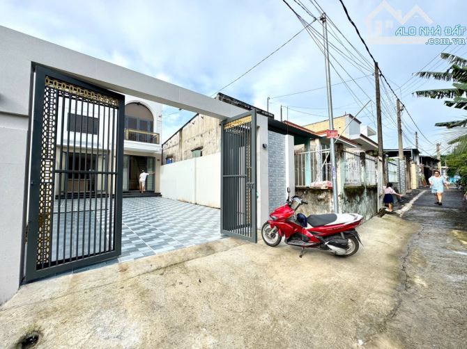 Chủ gởi Biệt thự Sân Vườn Tân Vạn, 6x22=132m2, Thổ cư, Ngay UBND TÂN VẠN, shr - 6