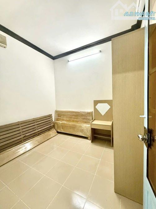 Bán Nhà Bùi Công Trừng Ngay Ngã 3 Đồn, 50m2, 2 Tầng, Đường 5m xe hơi ngủ trước nhà. - 6