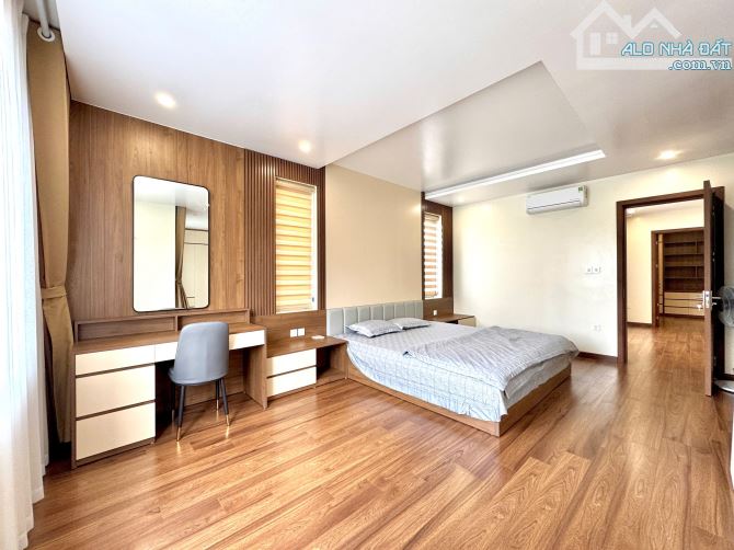 Bán căn biệt thự Mê Linh đẹp xây mới - DT 190m - Mt 9m hướng Đông tứ trạch - 6
