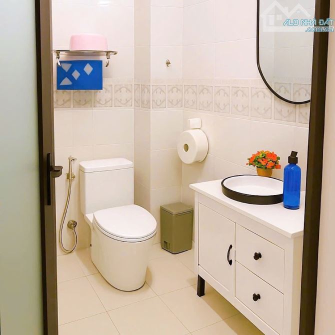 Nhà đẹp Hẻm Ô tô Cách Mạng Tháng Tám – QUẬN 10 - 3 Tầng - Sổ vuông 3.6x14 m - 12.9 tỷ - 6