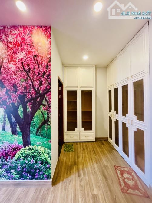 Đường N2 thủ đức 120m2 3 tầng giá chỉ 28 tỷ - 6