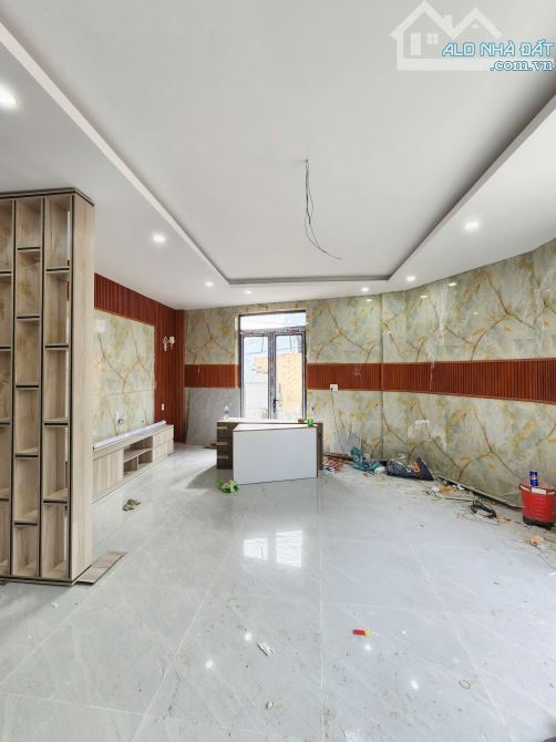 Bán nhà 2 mặt tiền chỉ 3,18 tỷ gần đường Thủ Khoa Huân p.Thuận Giao, Tp.Thuận An M6940 - 6