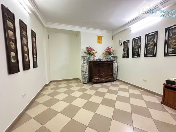BÁN NHÀ Ô TÔ , KINH DOANH,  SÁT PHỐ TRẦN DUY HƯNG, CẦU GIẤY. 63M2 – 5 TẦNG – 21 TỶ - 7