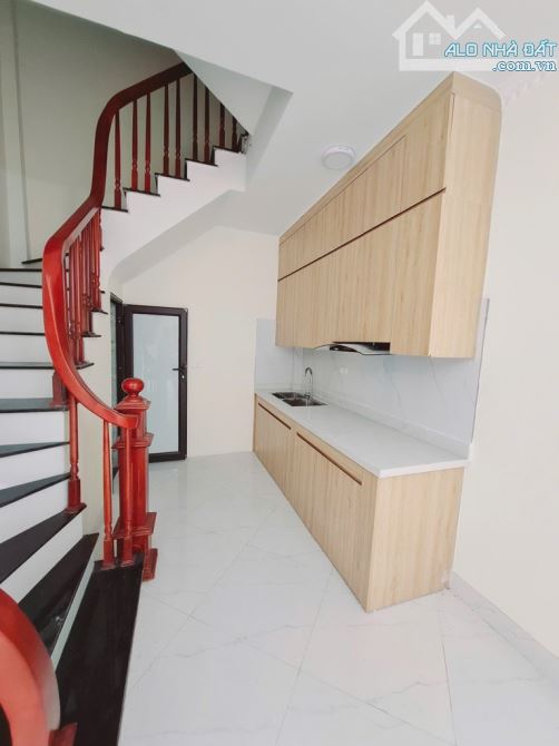 ĐÀM QUANG TRUNG - NHÀ ĐẸP FULL NỘI THẤT - BA GÁC QUA NHÀ - NGÕ THÔNG- GẦN ĐƯỜNG Ô TÔ TRÁNH - 7