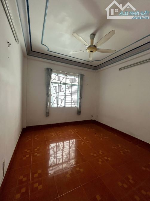 Nhà MTNB Bình Phú 1, P.10, Quận 6 | 4 x 18 | Trệt 2 Lầu ST | 4PN 5WC | Giá 18tr - 7