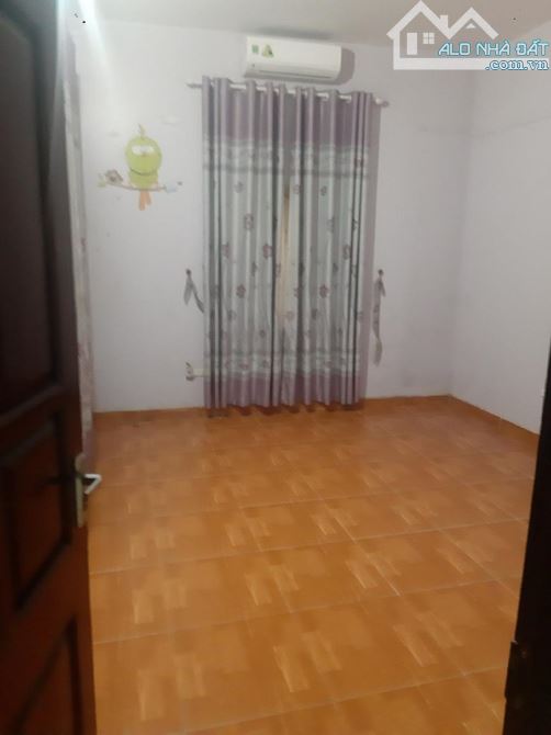 Cho thuê nhà ngõ 28 Võ Chí Công, Dt 100m2 xây 70m2 x 3 tầng riêng biệt, 15 tr/tháng - 7