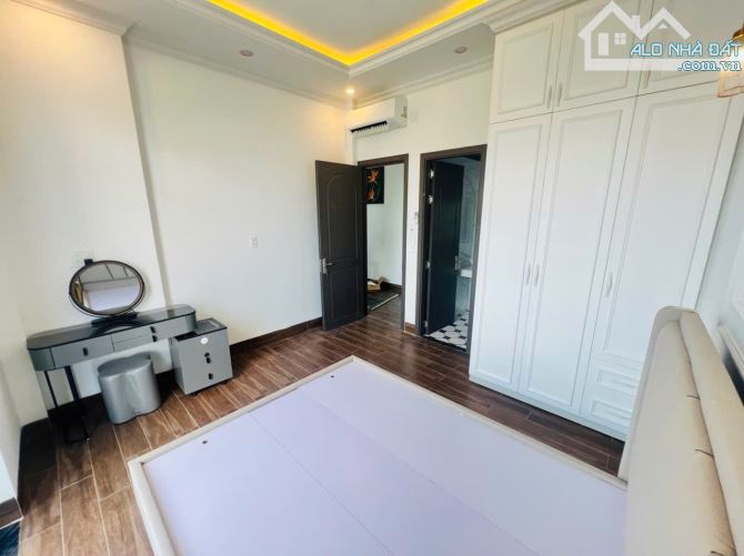 Nhà 3 tầng Phạm Văn Đồng - Tân Cổ điển full nội thất - 7