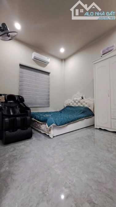 NHÀ ĐẸP 1 MÊ MỚI 98%, FULL NỘI THẤT HẺM 128 ĐỒNG KHỞI, BÁN GẤP GIÁ TỐT 3,95 TỶ - 7