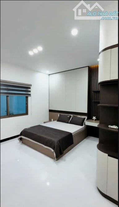 NHÀ HOÀN CÔNG SIÊU ĐẸP 120m2, TẶNG NỘI THẤT, KẾ ỦY BAN, TRƯỜNG HỌC VÀ BỆNH VIỆN CÁCH 500m - 7