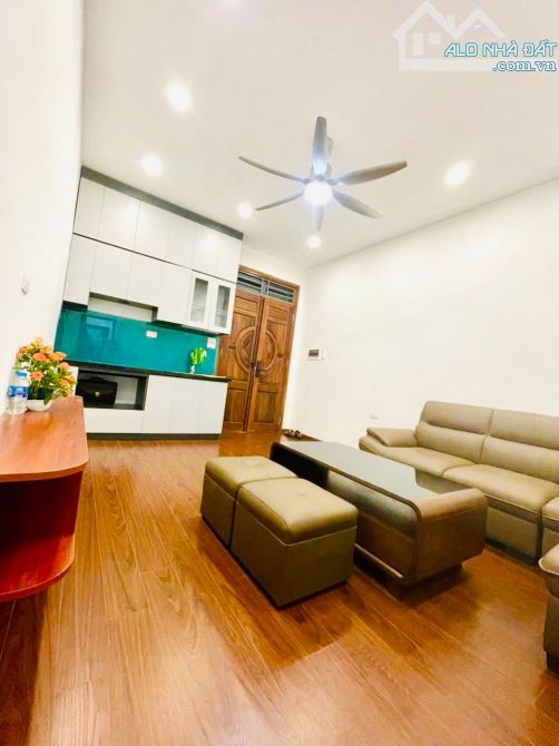 BÁN TẬP THỂ TẦNG 2  XÀ PHÒNG HÀ NỘI,  NGUYỄN TRÃI, THANH XUÂN – 90M² – 3PN. 3,48 TỶ - 7