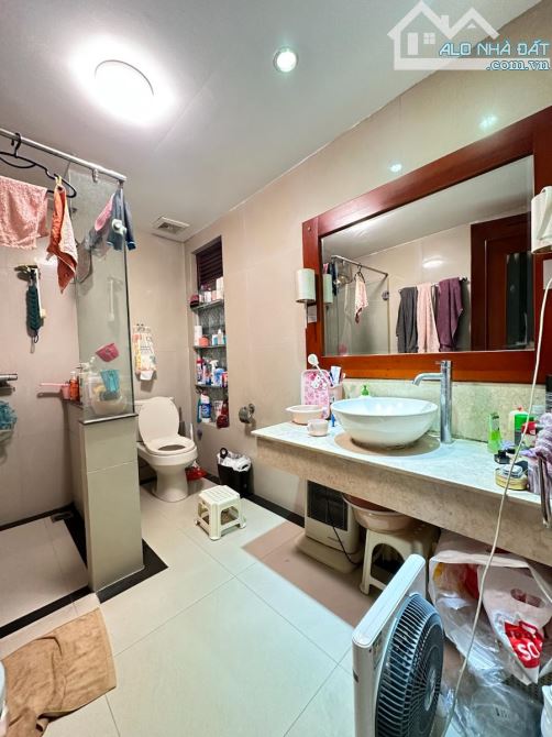 Nhà Đẹp Âu Cơ ( Tứ Liên) - An cư hưởng thụ - 75m2- 5 tầng - Mt 5m - 20 Tỷ - 7
