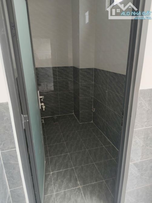 CHÍNH CHỦ CẦN BÁN GẤP - NHÀ 1 TRỆT 1 LẦU - TRUNG TÂM GIÁ CHỈ 700TR NHẬN NHÀ Ở NGAY - 7