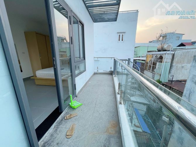 Cho thuê căn hộ quận 4, ban công, máy giặt riêng, gần đh luật - 7