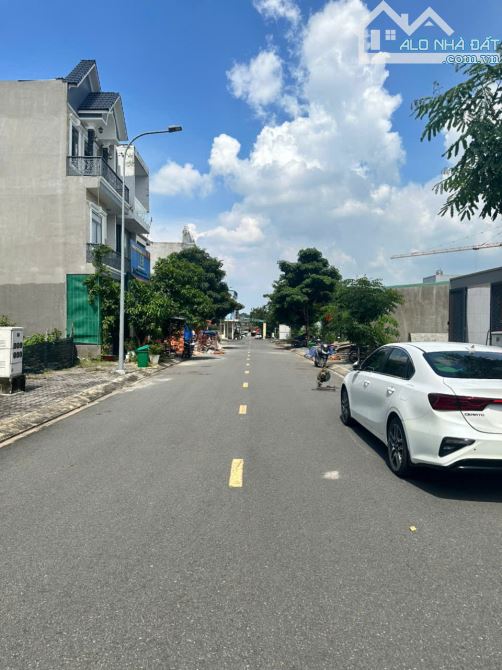 Chính chủ bán lô đất 132m2 gần Nút giao Tân Vạn, Liền kề Ga Metro Số 1, BXMĐ mới,...