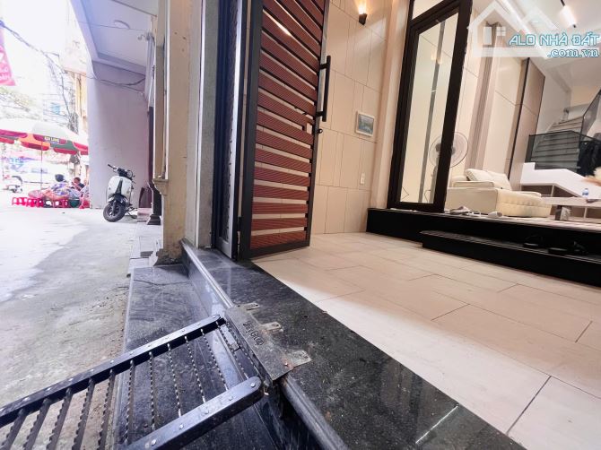 Số 1 về vị trí có tiền chưa chắc mua được là em  Nhà mới xây độc lập vị trí sát vỉa hè - 7