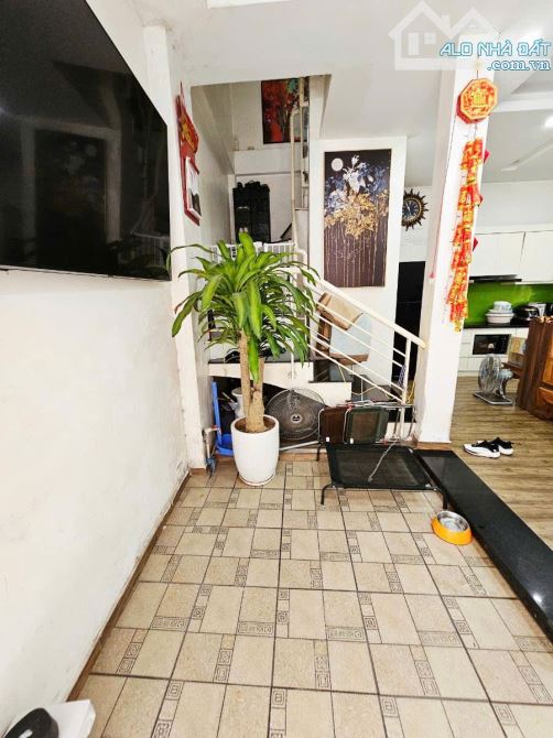 BÁN NHÀ LÔ GÓC 2 MẶT THOÁNG 4 TẦNG 35M² GẦN PHỐ ÂU CƠ TÂY HỒ GIÁ CHỈ 8.5 TỶ - 7