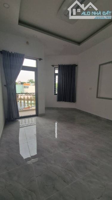 🌸NGUYỄN THÁI SƠN 1/ HẺM Ô TÔ 7.45 TỶ TL🌸  Mô tả: - DT:  4 × 11 - 7