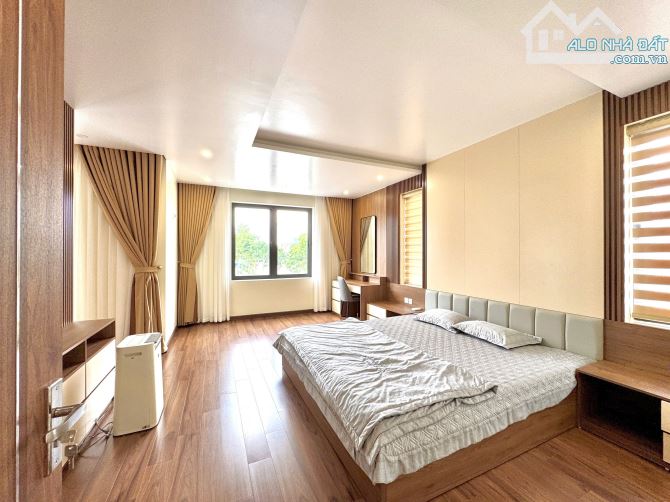 Bán căn biệt thự Mê Linh đẹp xây mới - DT 190m - Mt 9m hướng Đông tứ trạch - 7