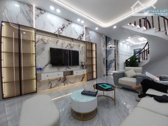 ❤️NHÀ 3 TẦNG MỚI XÂY – FULL NỘI THẤT CAO CẤPDT4mx21 HẺM XE HƠI TRÁNH NHAU 🔥 📍 Đường Tân - 7