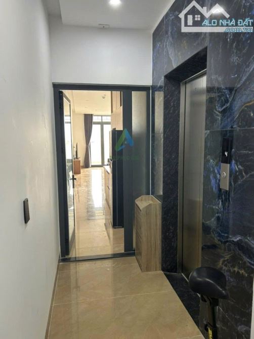Bán toà căn hộ 6 tầng đường 7.5m gần đường Mẹ Thứ - Hoà Xuân - 8