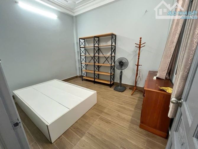 DUY NHẤT 1 CĂN! HẺM NHỰA 6M OTO NGỦ TRONG NHÀ - NGUYỄN KIỆM PN - 45M2 4 TẦNG, SỔ A4 - 8