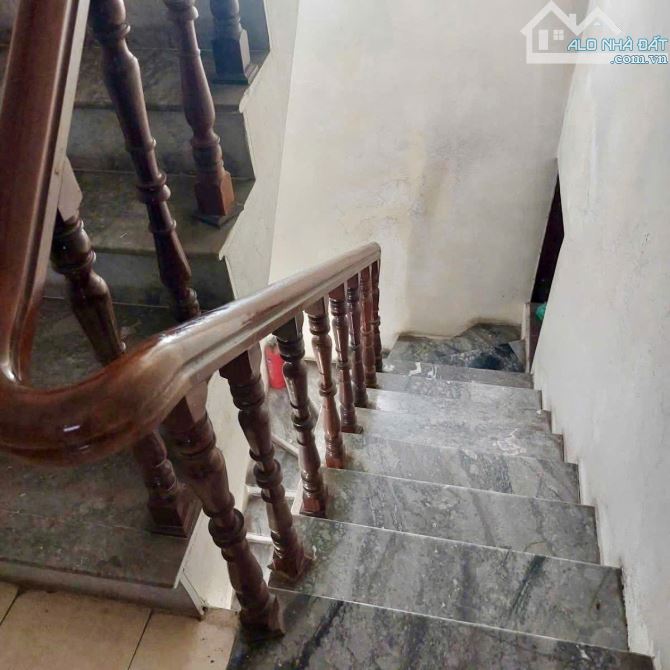 Nhà dân - Ngõ Nông - Lô góc - Mặt tiền rộng - 30M ra phố - Chỉ 7 đồng - 41M Full nội thất. - 8