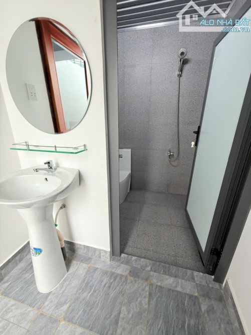 Nhà C4 Trung Tâm Phố (5.5x20m) Cách Chợ Mạc Đĩnh Chi Chỉ 300m ! Full Nội Thất - Chỉ 3Tyxxx - 8