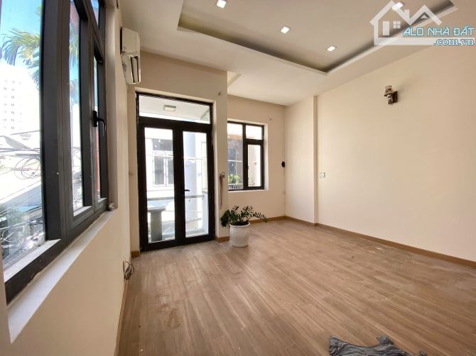 NHÀ KIÊN CỐ 3 TẦNG 2 MẶT KIỆT 3M HOÀNG DIỆU GIÁ TỐT - 8