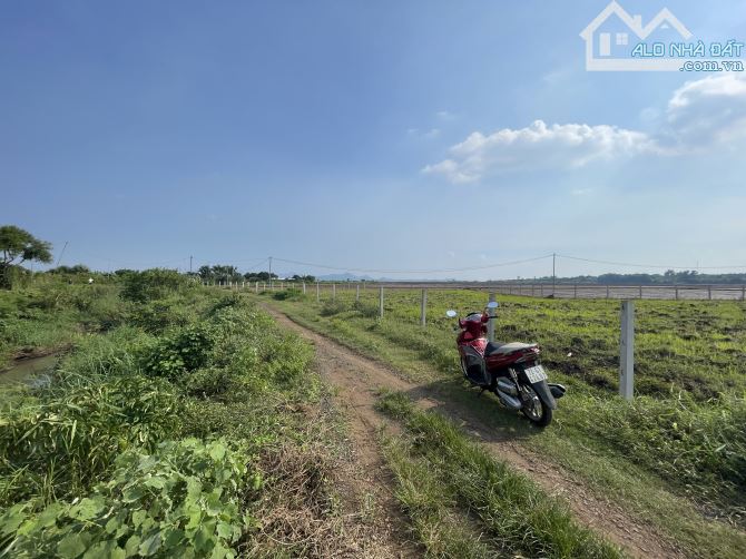 ___Cần ra gấp 3.689m2 đất (Gần  3.7 sào ) thuộc P. Tam Long TPHCM:(Long Phước Bà Rịa Vũng - 8