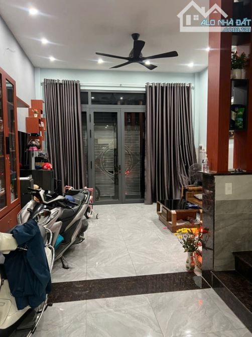 Bán nhà 1 trệt 2 lầu hoàn công KDC, p.Bình Hòa, Tp.Thuận An chỉ 5 tỷ 3 TL M7551 - 8