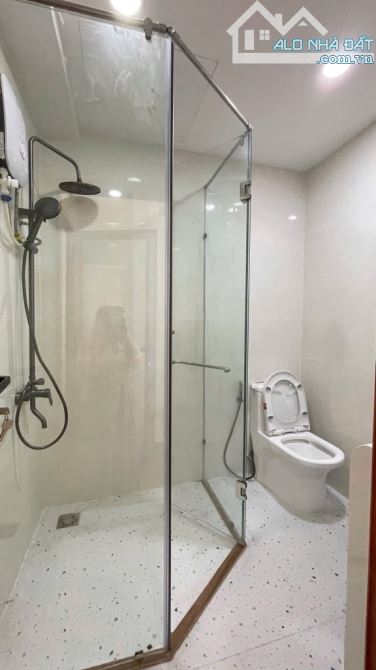 NHÀ MẶT 💵 KHU ĐƯỜNG SỐ RỘNG 8m Q4 - 3 TẦNG HOÀN CÔNG ĐỦ - 9