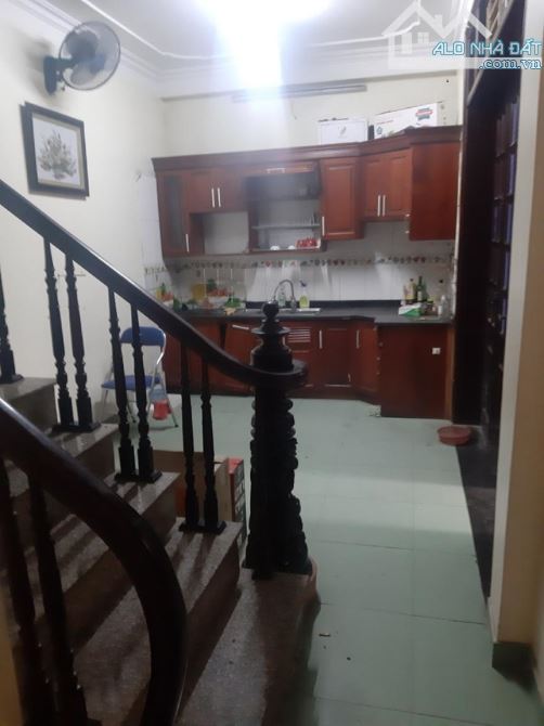 Cho thuê nhà ngõ 28 Võ Chí Công, Dt 100m2 xây 70m2 x 3 tầng riêng biệt, 15 tr/tháng - 9