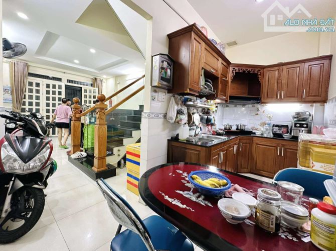 7.15 TỶ - CÔ BẮC KHU PXL - 4 TẦNG BTCT - 1 CĂN RA XE TẢI - 2 MẶT TIỀN - 9